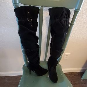 Qupid Black faux suede knee high heal boots